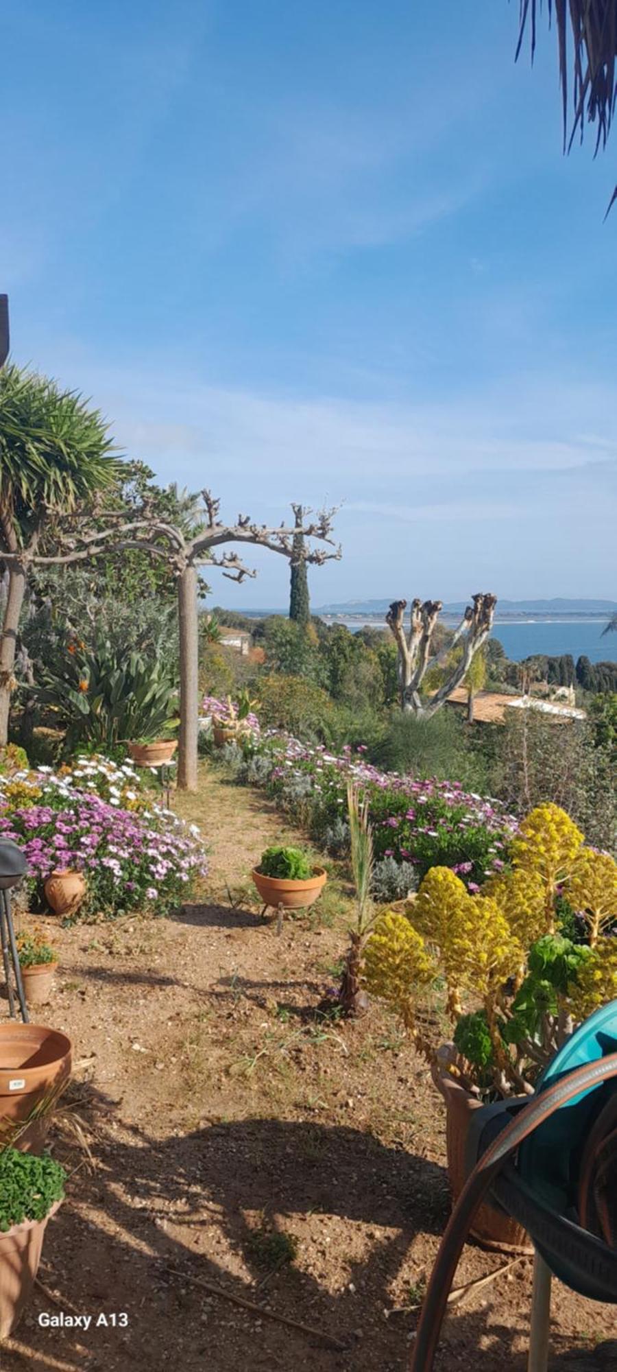 F3 Rdc Villa Vue Mer 180 Face A La Pointe De Giens Carqueiranne Luaran gambar
